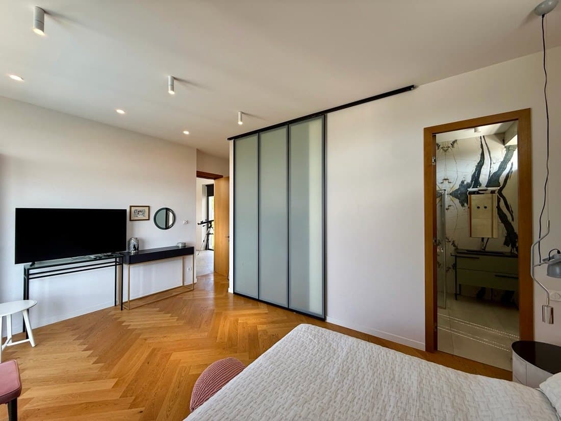A further bedroom.