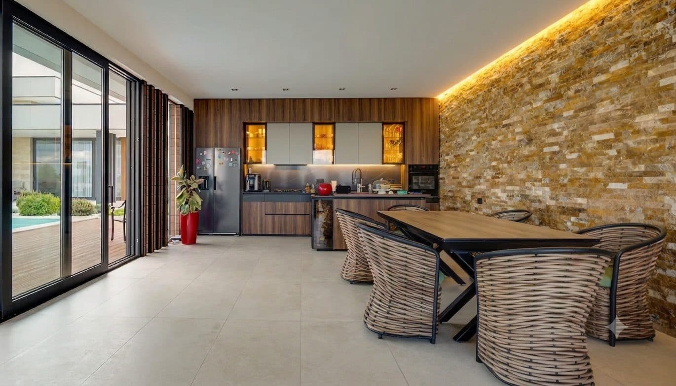 Inside the lounge pavilion, 100 m².