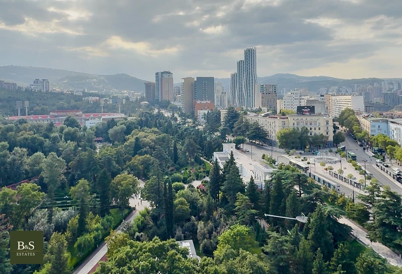 Ilia Chavchavadze Avenue and the city, from the residence.